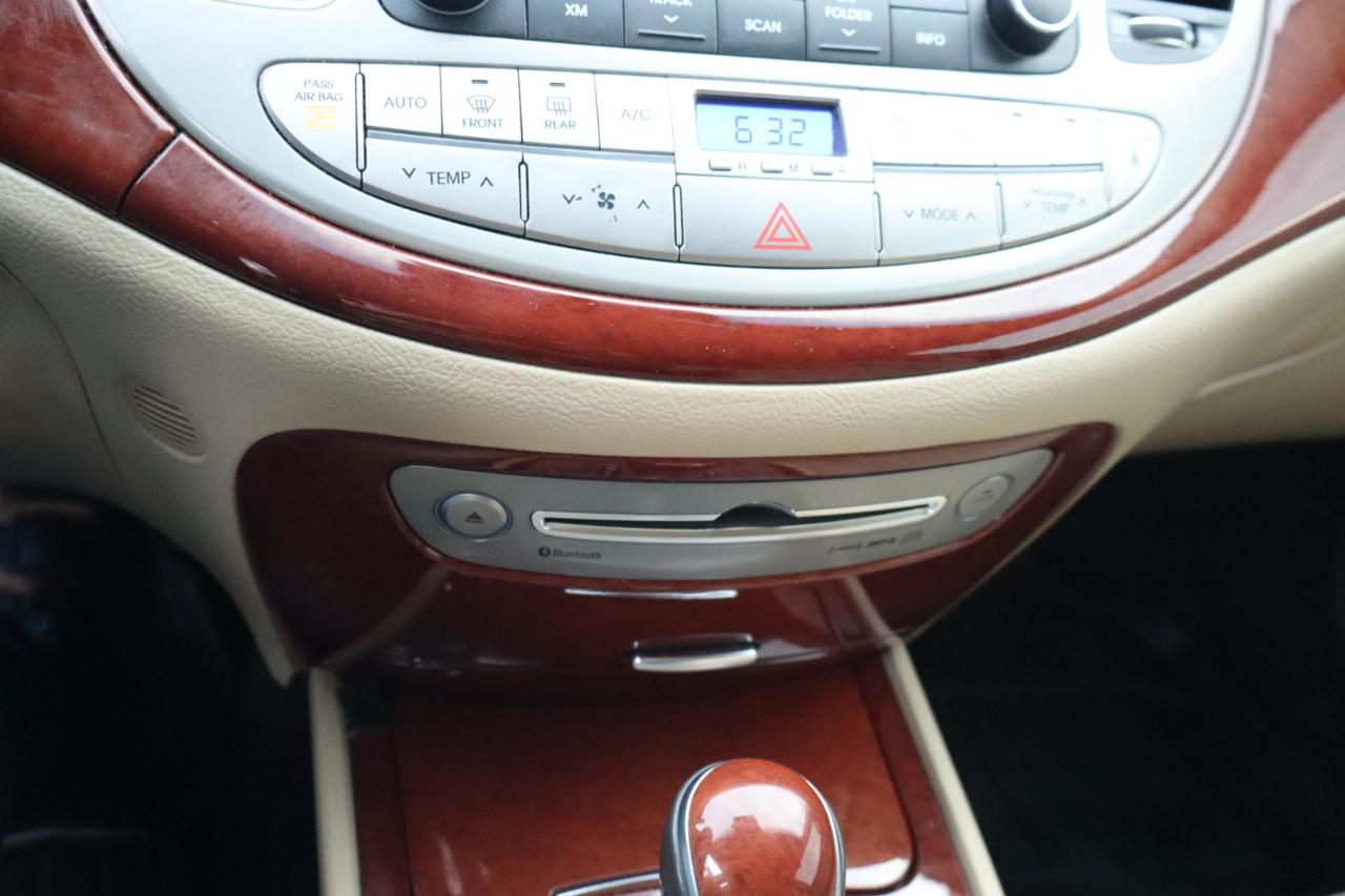 Hyundai Genesis 4dr Sdn V6 3.8L 2013