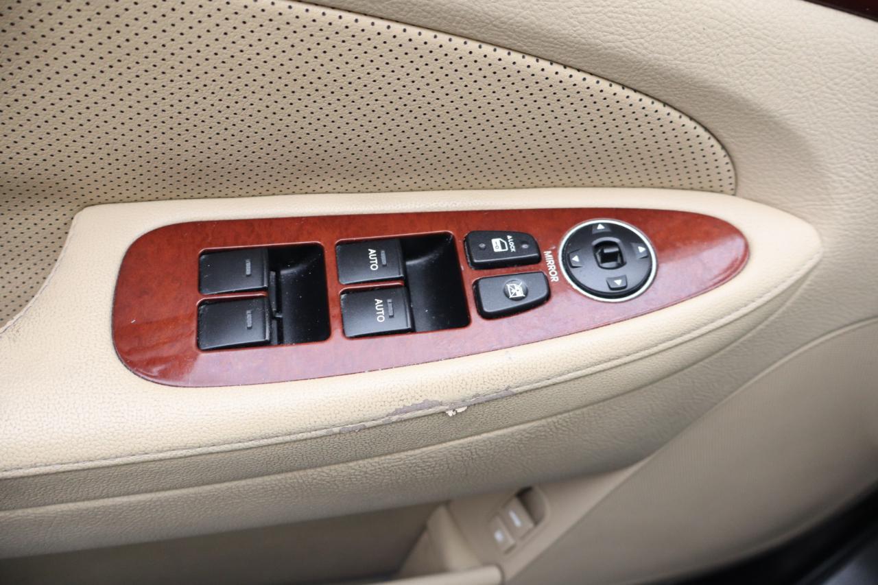 Hyundai Genesis 4dr Sdn V6 3.8L 2013