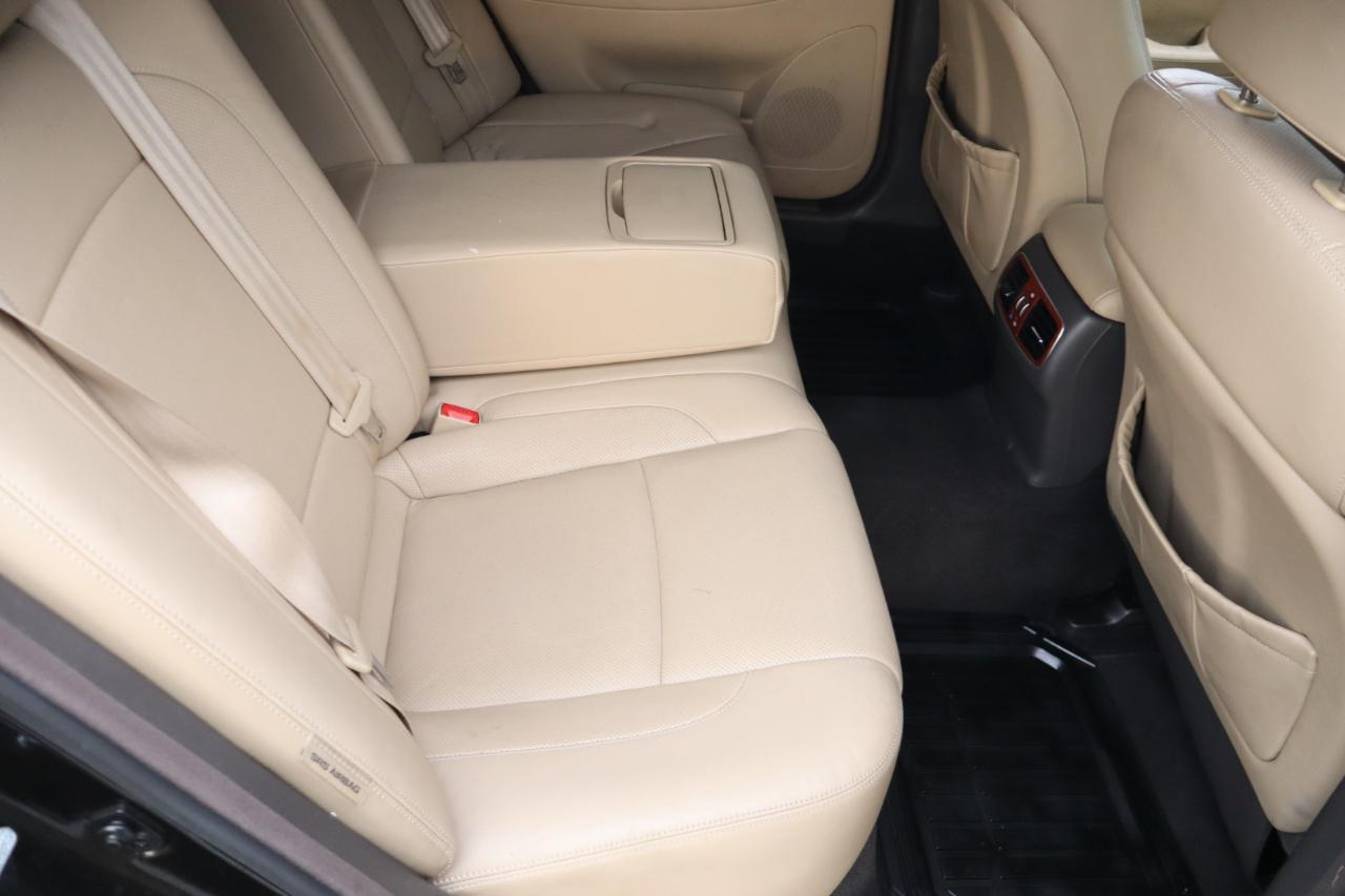 Hyundai Genesis 4dr Sdn V6 3.8L 2013