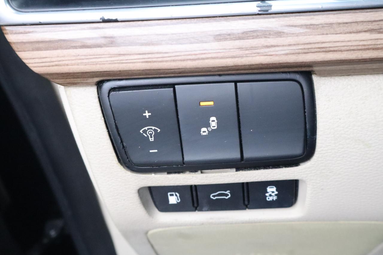 Kia Cadenza Premium Sedan 2017