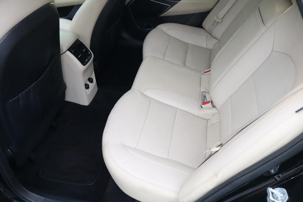 Kia Cadenza Premium Sedan 2017