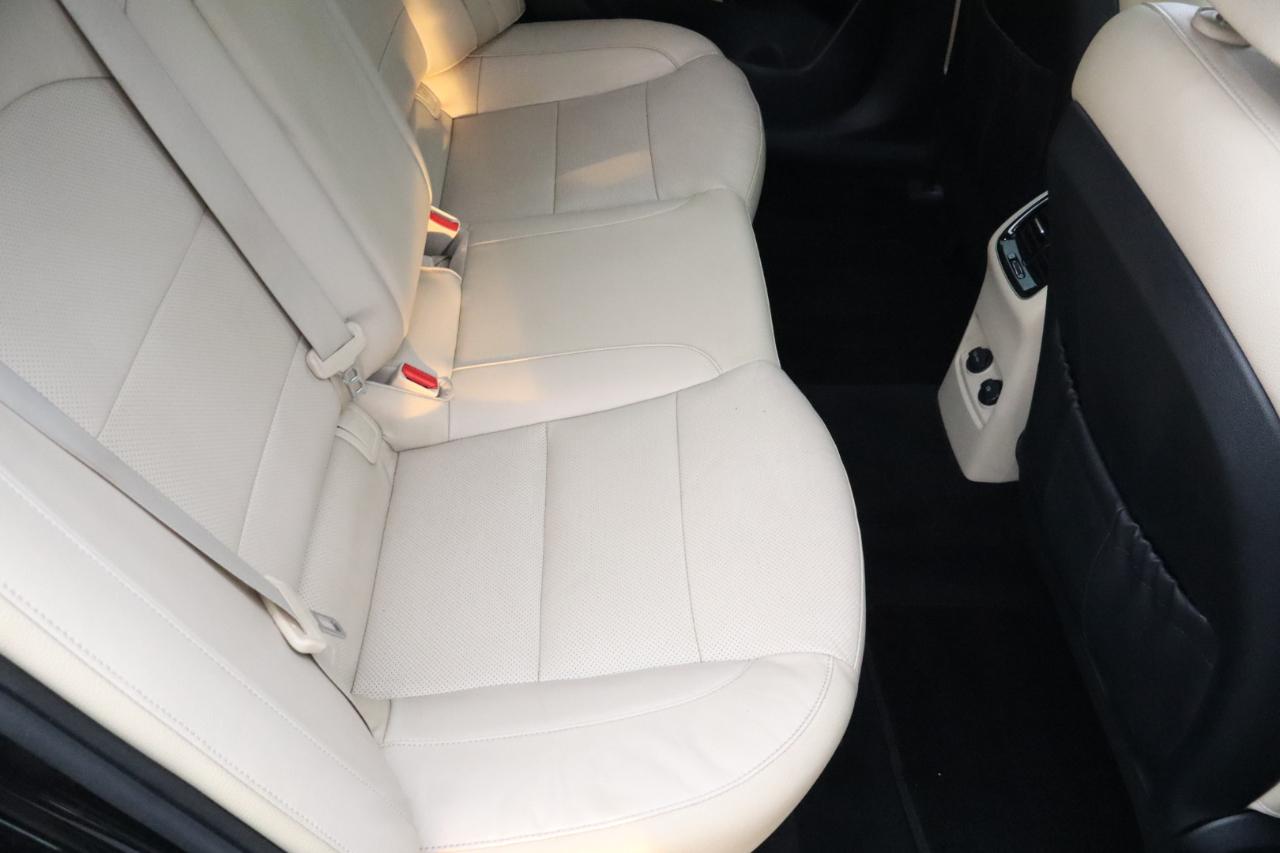 Kia Cadenza Premium Sedan 2017