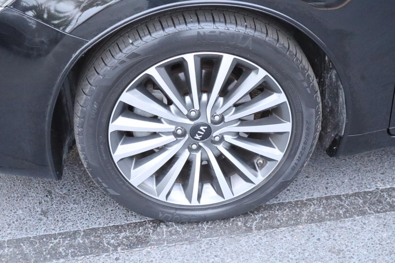 Kia Cadenza Premium Sedan 2017