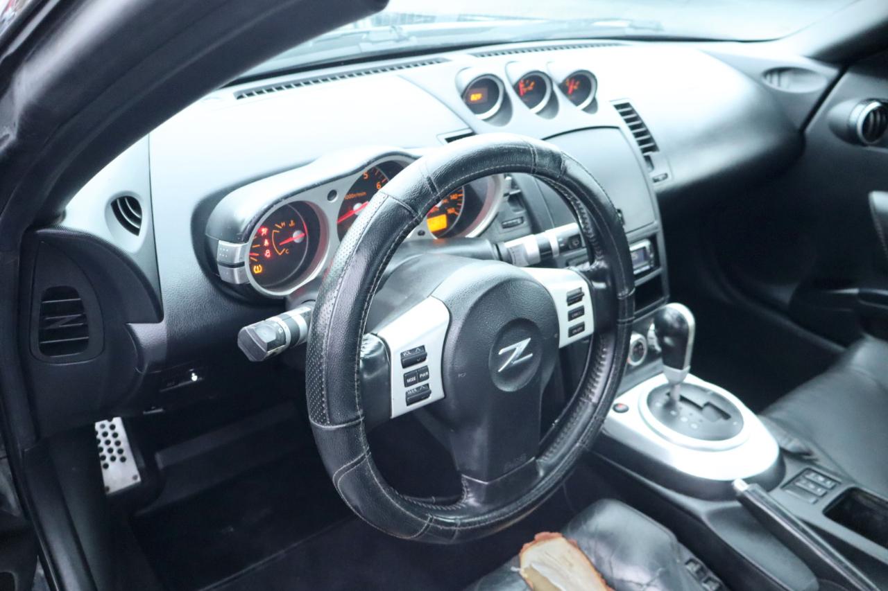 Nissan 350Z 2dr Cpe Touring Auto 2006