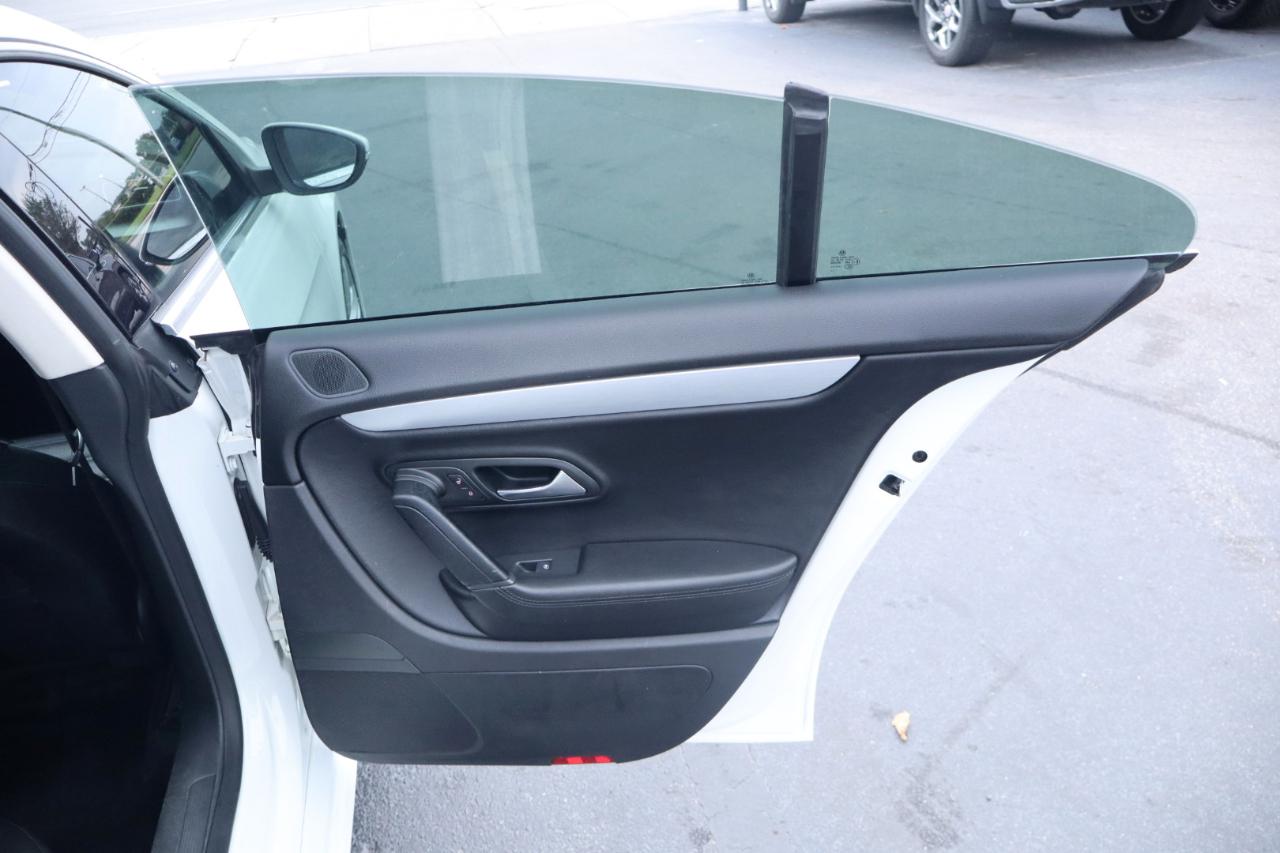 Volkswagen CC 4dr Sdn DSG R-Line PZEV 2016