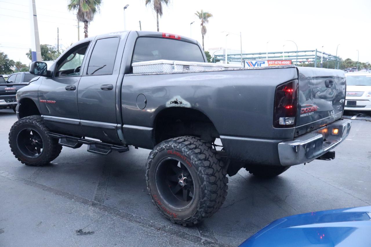 Dodge Ram 2500 4dr Quad Cab 140.5" WB 4WD ST 2004