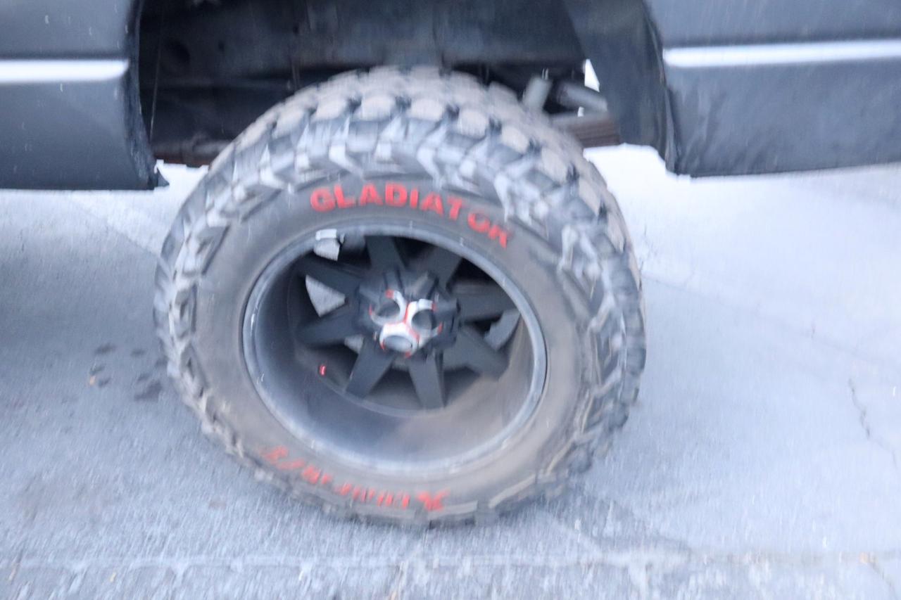 Dodge Ram 2500 4dr Quad Cab 140.5" WB 4WD ST 2004