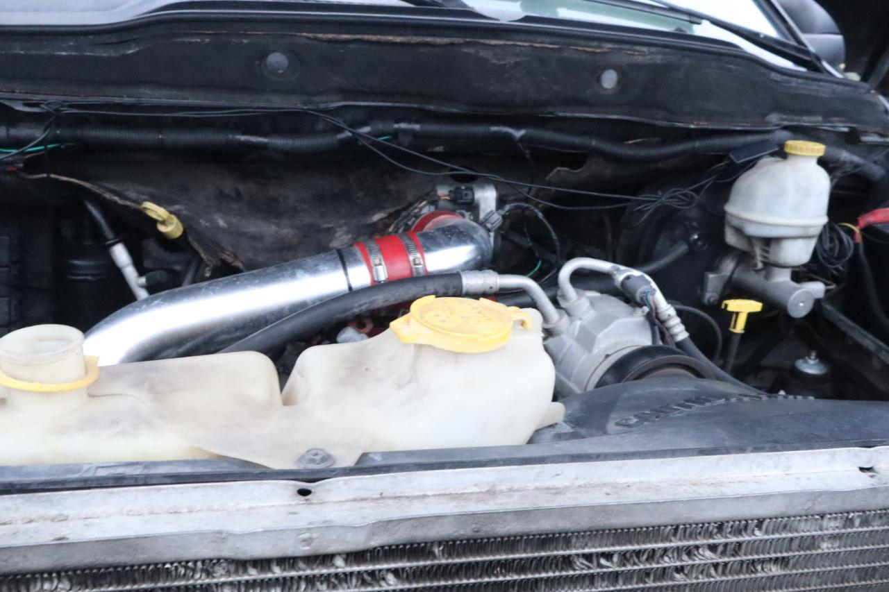 Dodge Ram 2500 4dr Quad Cab 140.5" WB 4WD ST 2004