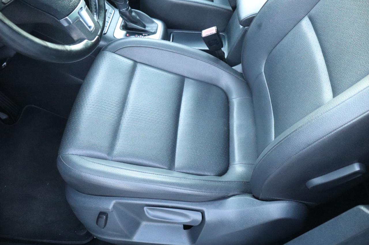 Volkswagen Tiguan 2WD 4dr Auto SE w/Sunroof & Nav 2013