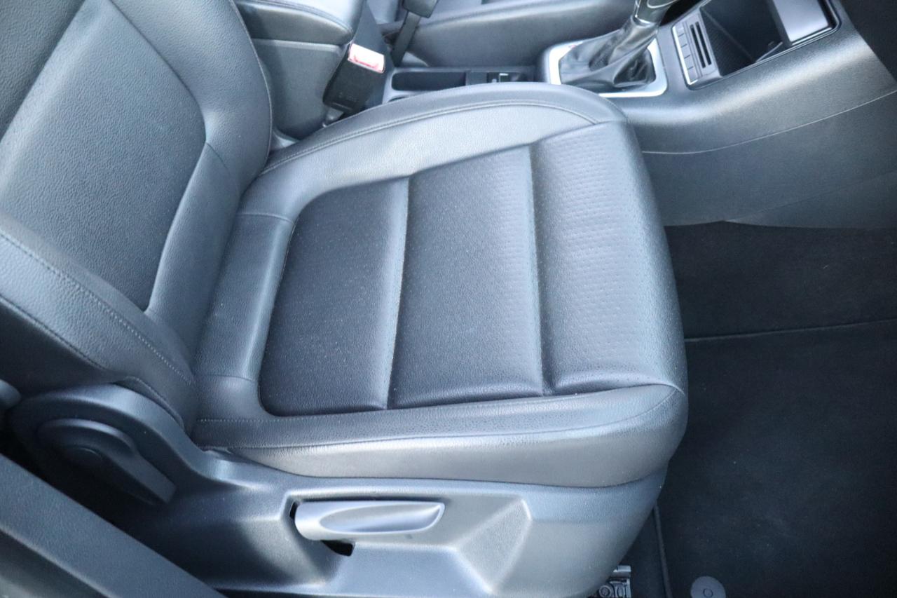 Volkswagen Tiguan 2WD 4dr Auto SE w/Sunroof & Nav 2013