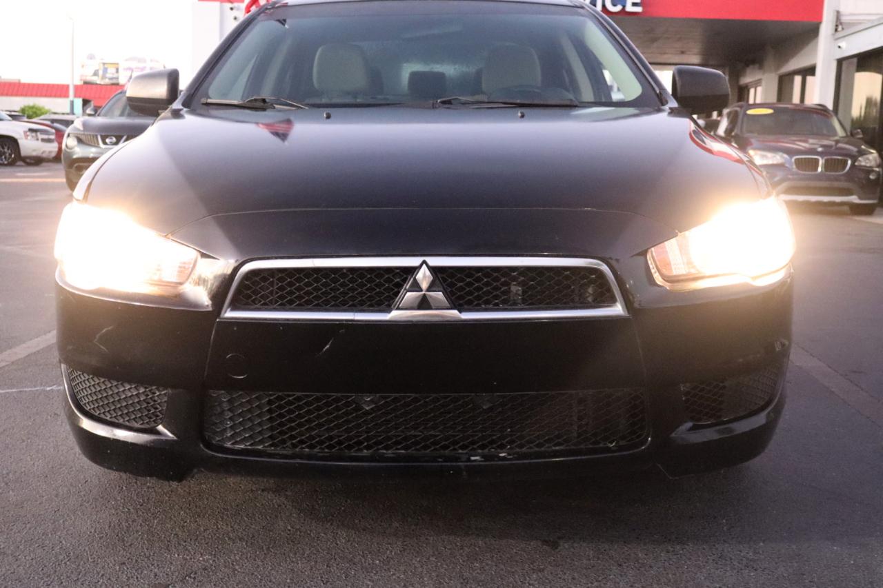 Mitsubishi Lancer 4dr Sdn Man ES FWD 2014