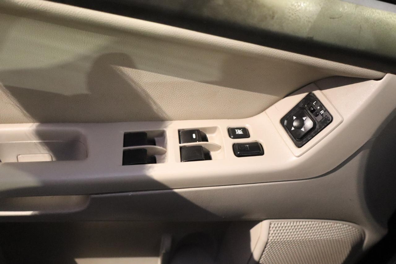 Mitsubishi Lancer 4dr Sdn Man ES FWD 2014