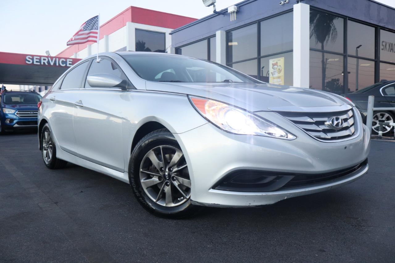 Hyundai Sonata 4dr Sdn 2.4L Auto GLS 2014