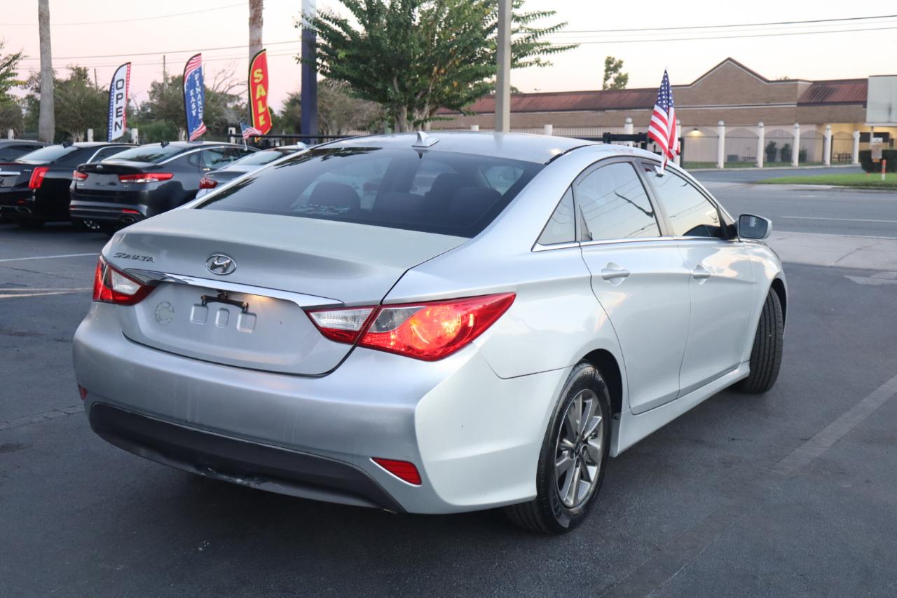 Hyundai Sonata 4dr Sdn 2.4L Auto GLS 2014