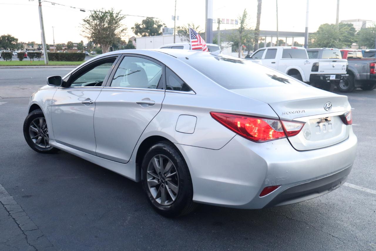 Hyundai Sonata 4dr Sdn 2.4L Auto GLS 2014