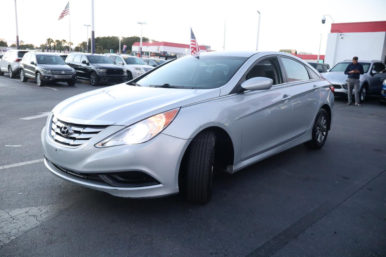 Hyundai Sonata 4dr Sdn 2.4L Auto GLS 2014