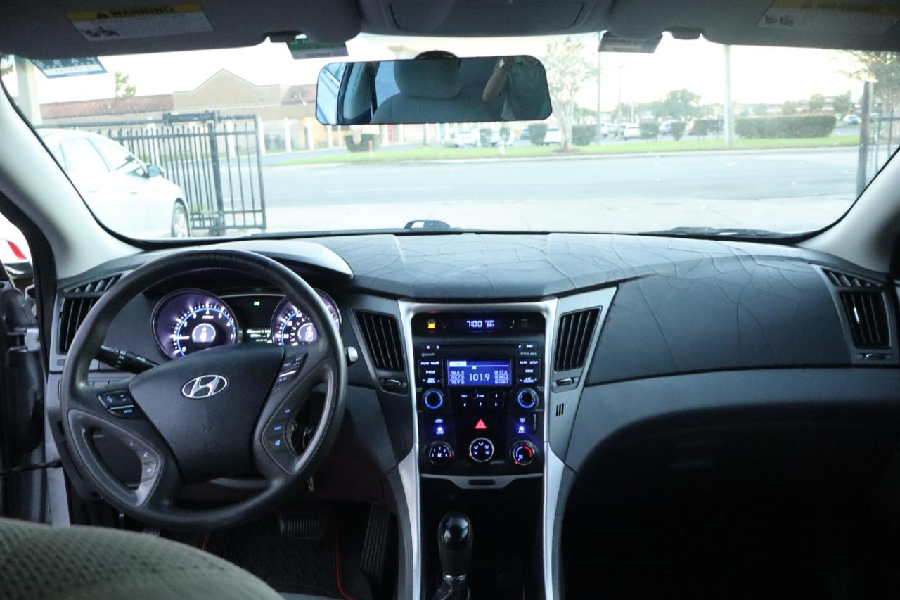 Hyundai Sonata 4dr Sdn 2.4L Auto GLS 2014