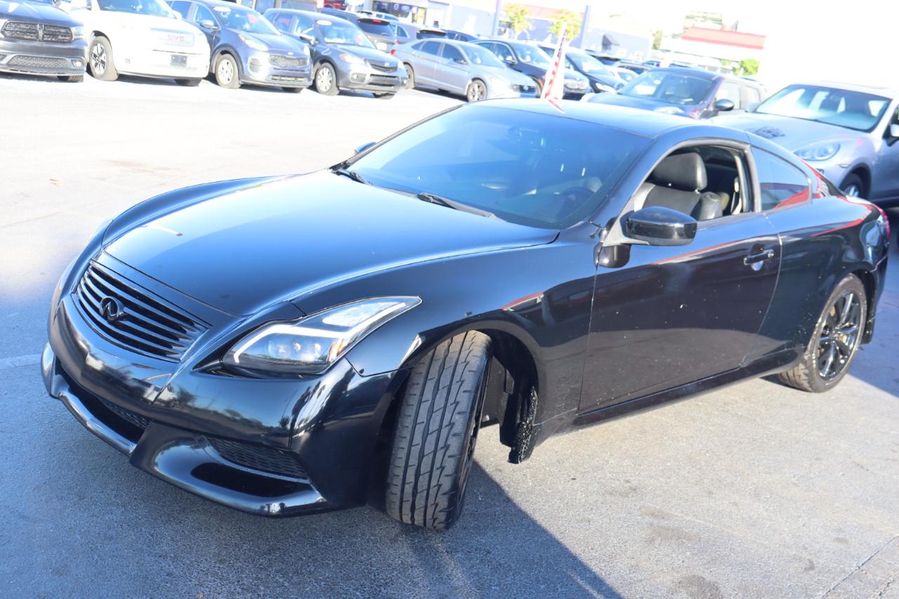 Infiniti G37 Coupe 2dr Journey RWD 2011