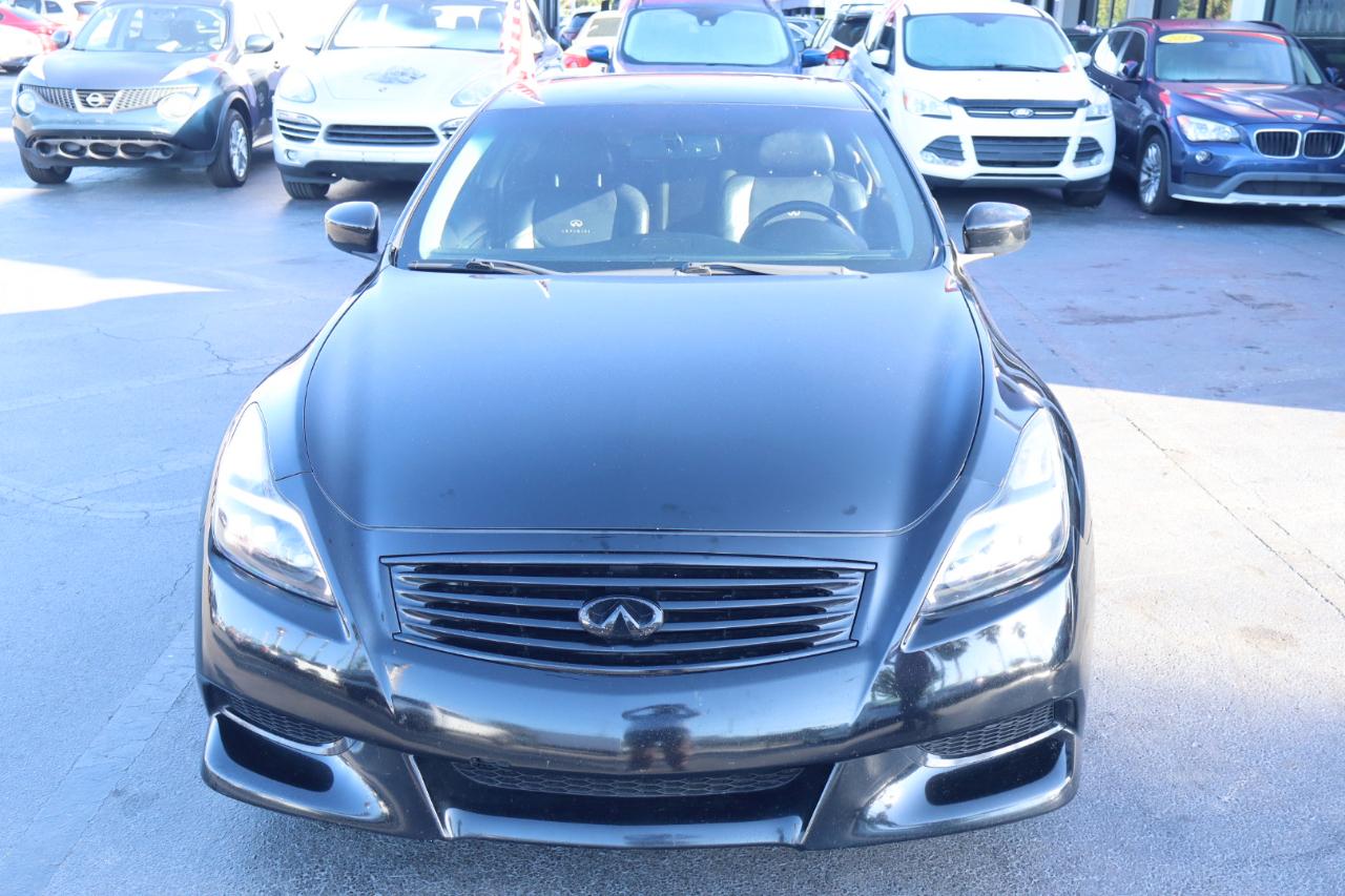Infiniti G37 Coupe 2dr Journey RWD 2011