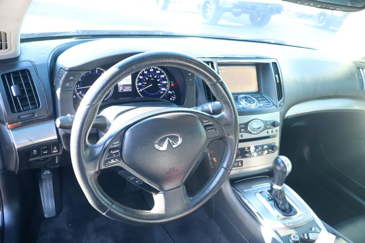 Infiniti G37 Coupe 2dr Journey RWD 2011