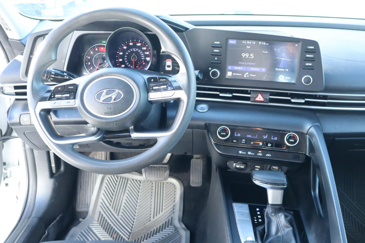 Hyundai Elantra SEL IVT 2021