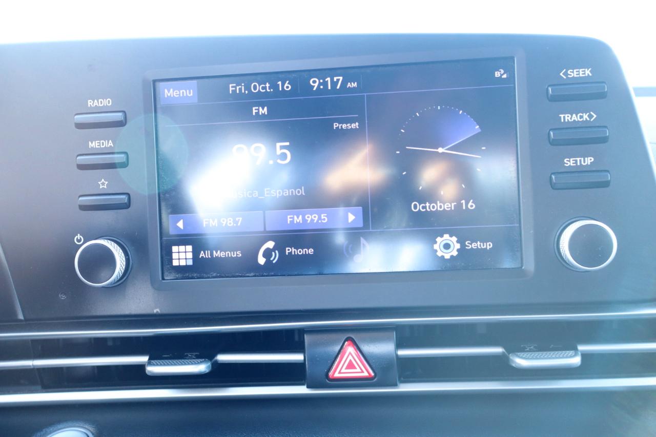 Hyundai Elantra SEL IVT 2021