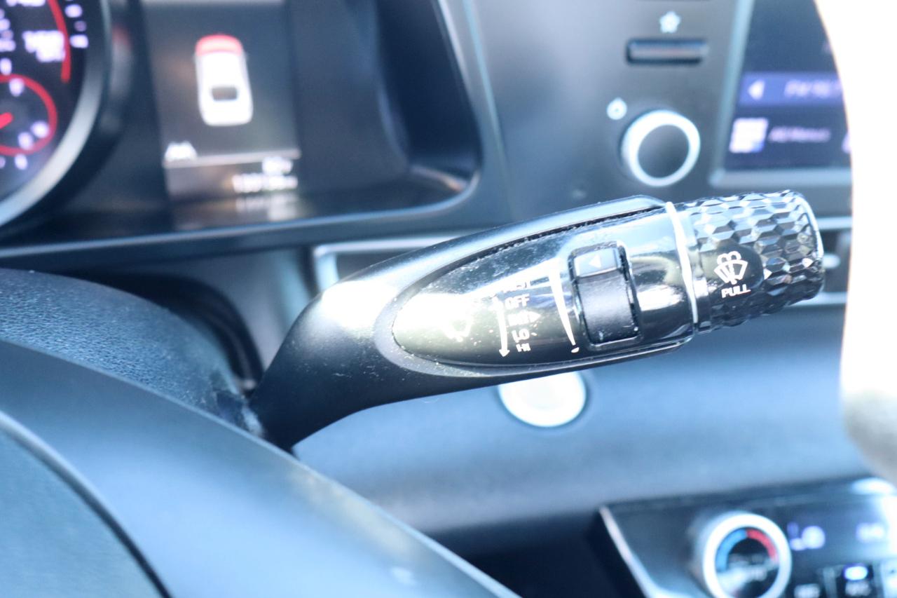 Hyundai Elantra SEL IVT 2021