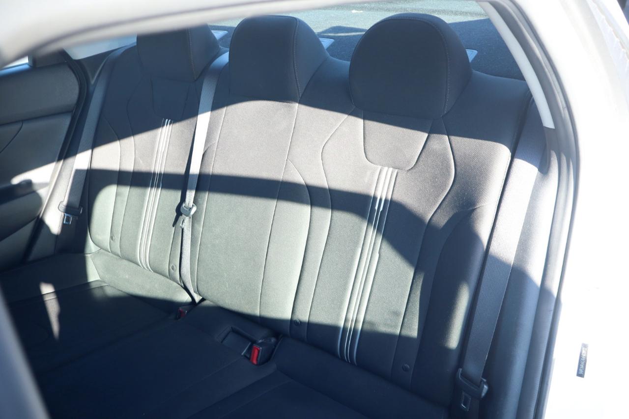 Hyundai Elantra SEL IVT 2021