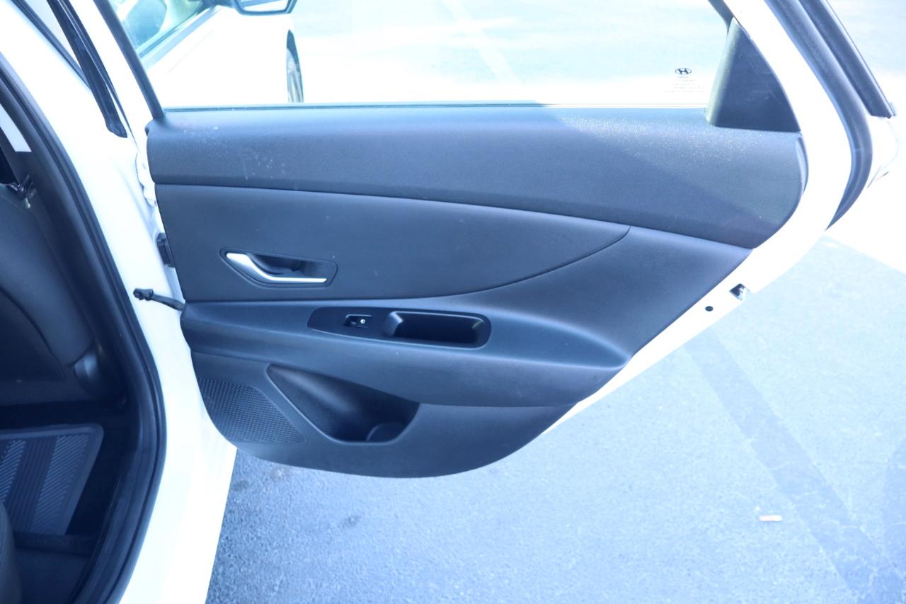 Hyundai Elantra SEL IVT 2021