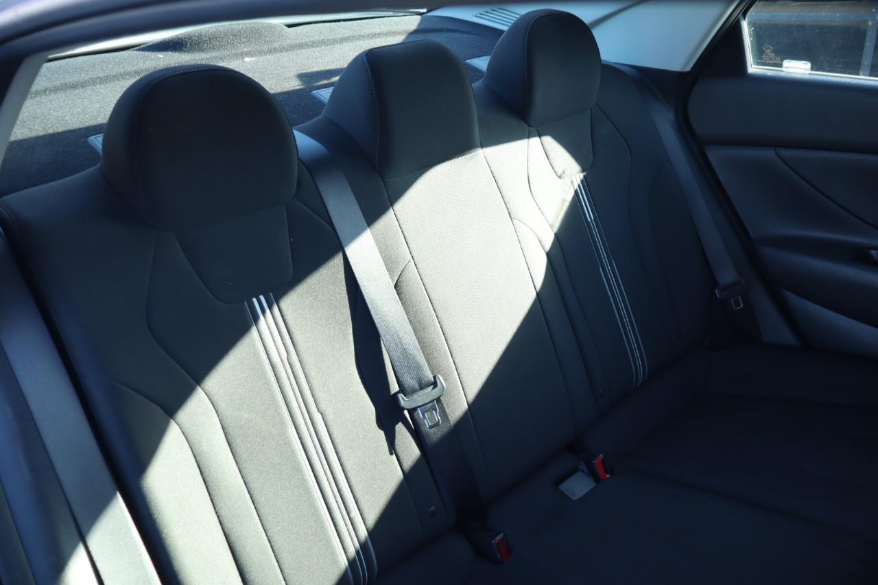 Hyundai Elantra SEL IVT 2021