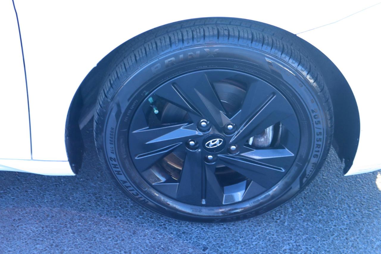 Hyundai Elantra SEL IVT 2021