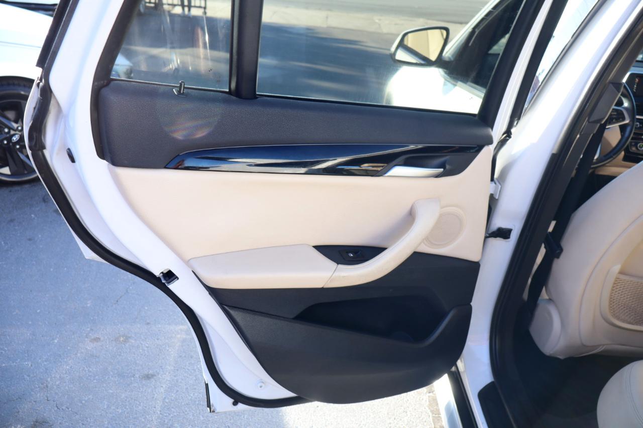 BMW X1 sDrive28i Sports Activity Vehicle 2017