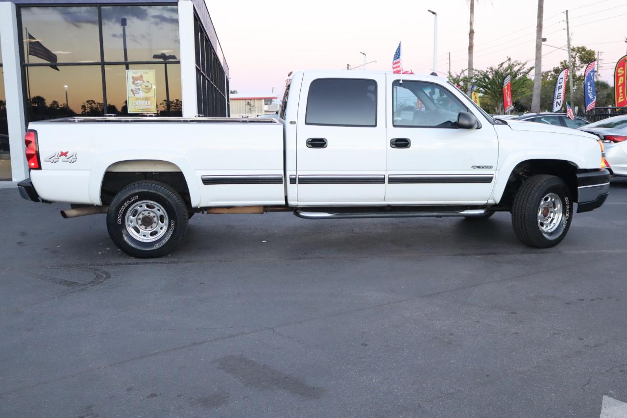 Chevrolet Silverado 3500 Crew Cab 167" WB 4WD SRW LT 2004