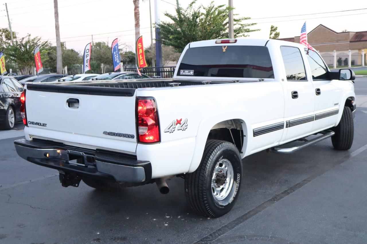 Chevrolet Silverado 3500 Crew Cab 167" WB 4WD SRW LT 2004