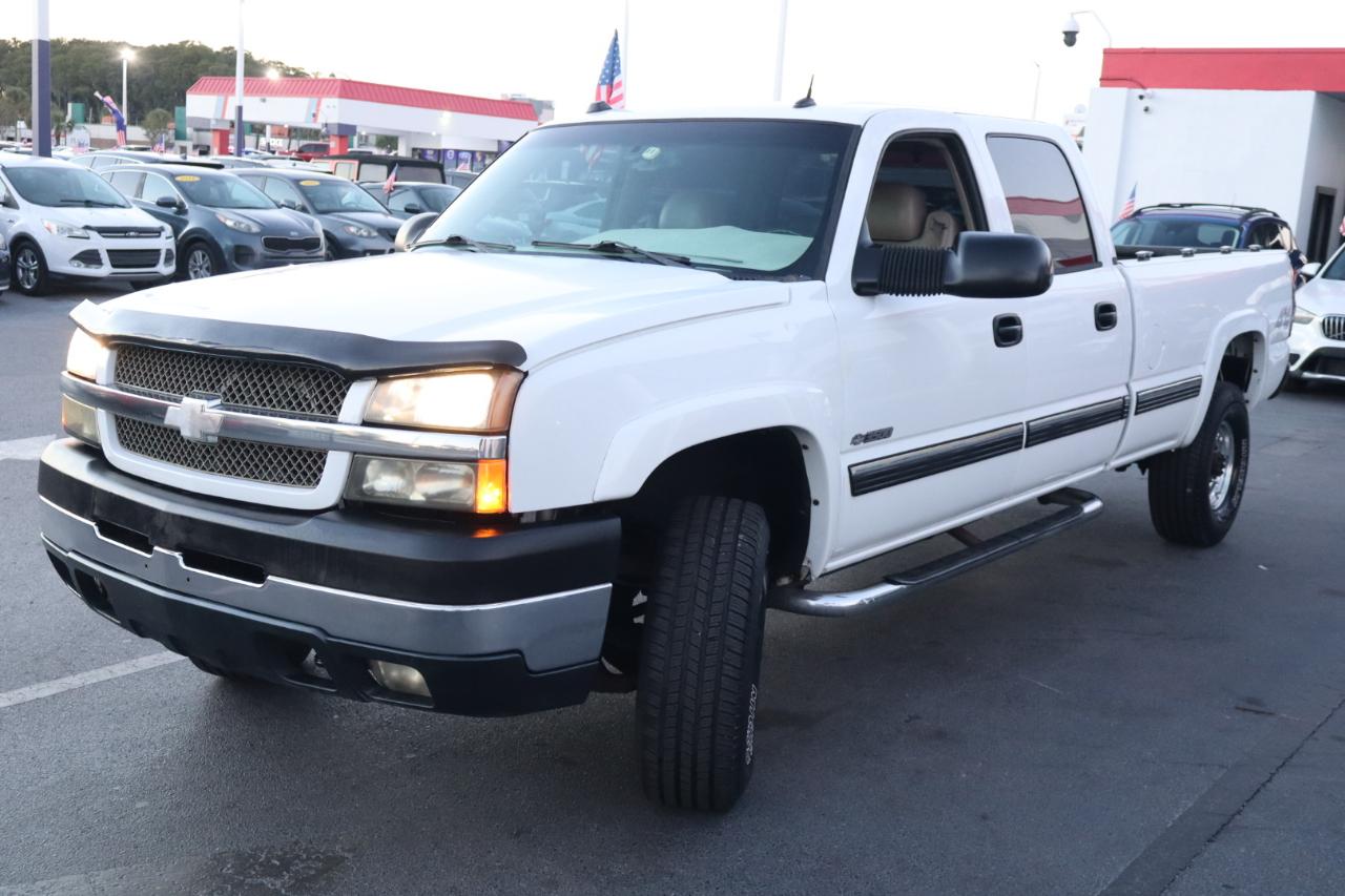 Chevrolet Silverado 3500 Crew Cab 167" WB 4WD SRW LT 2004