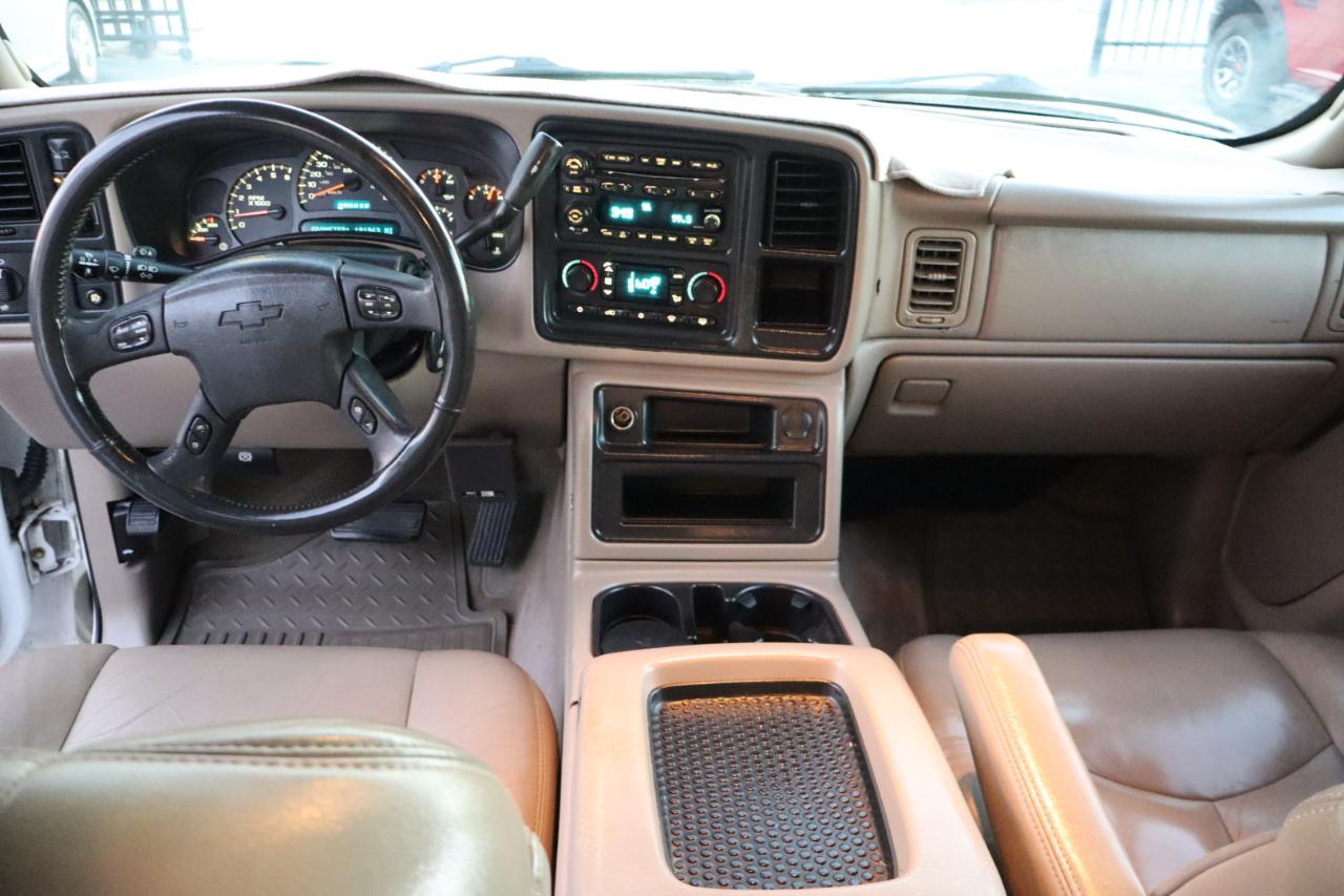 Chevrolet Silverado 3500 Crew Cab 167" WB 4WD SRW LT 2004