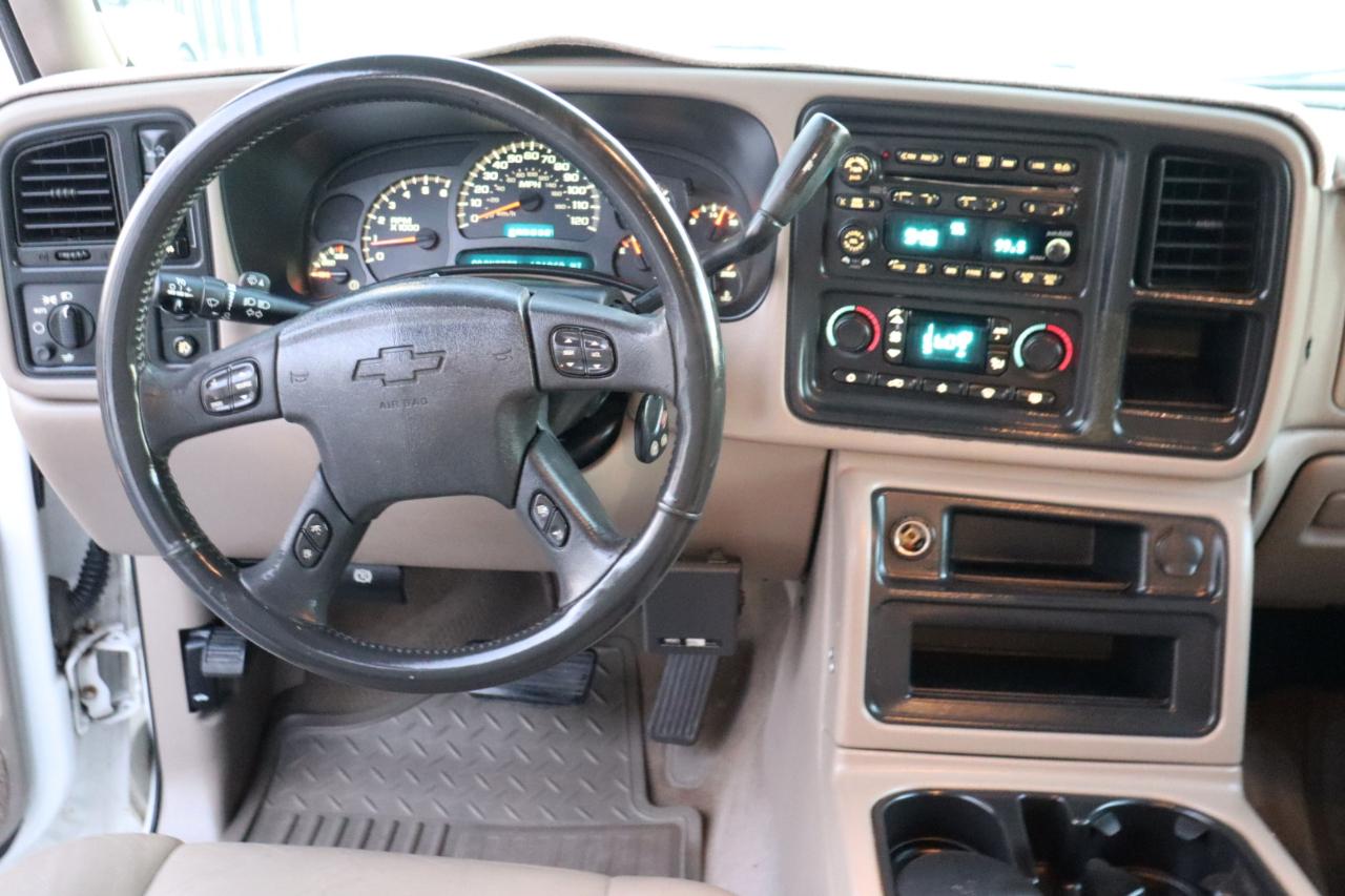 Chevrolet Silverado 3500 Crew Cab 167" WB 4WD SRW LT 2004