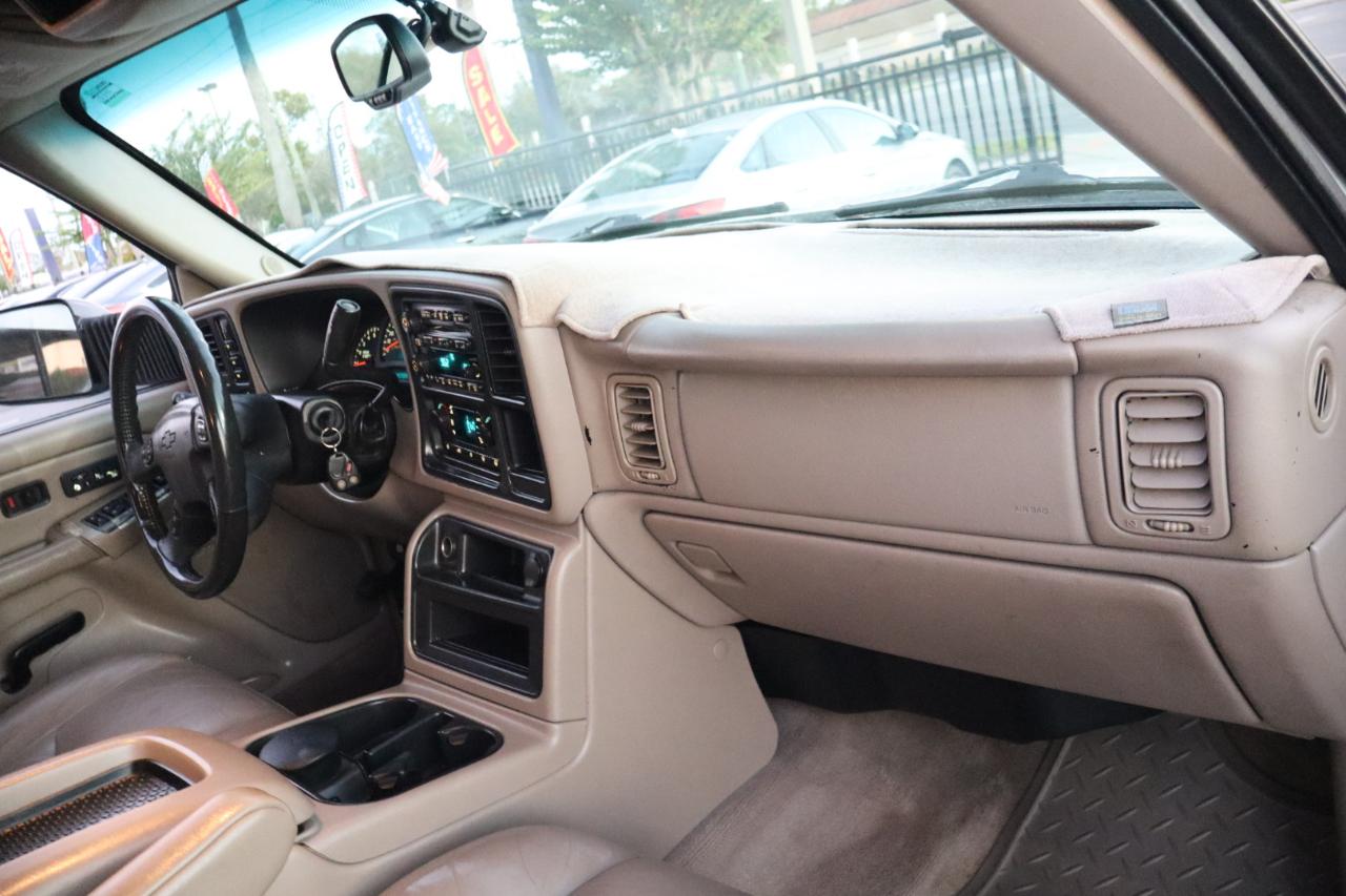 Chevrolet Silverado 3500 Crew Cab 167" WB 4WD SRW LT 2004