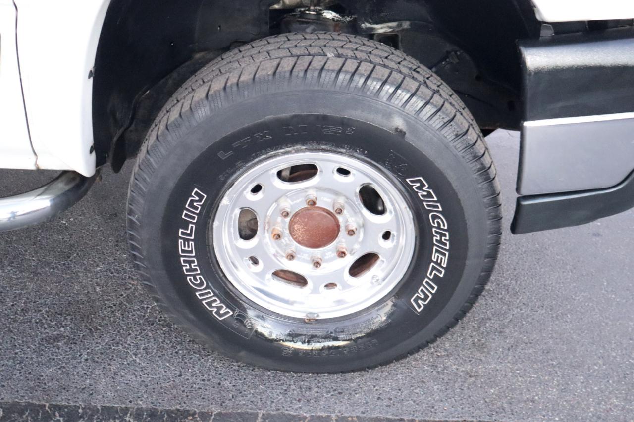 Chevrolet Silverado 3500 Crew Cab 167" WB 4WD SRW LT 2004