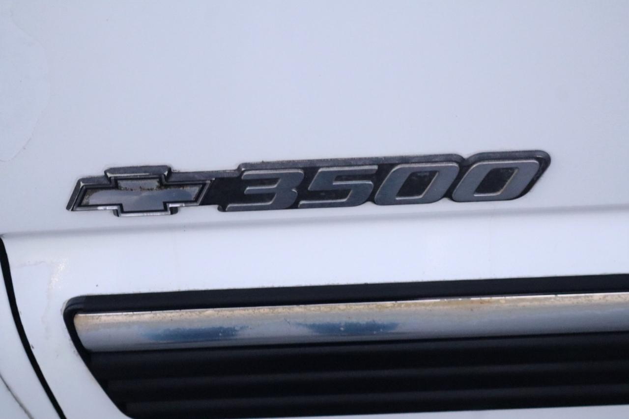 Chevrolet Silverado 3500 Crew Cab 167" WB 4WD SRW LT 2004