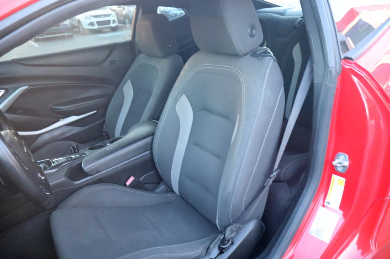 Chevrolet Camaro 2dr Cpe 1LS 2019