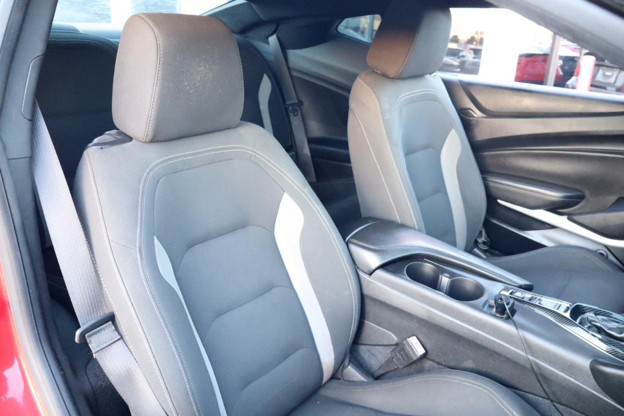 Chevrolet Camaro 2dr Cpe 1LS 2019