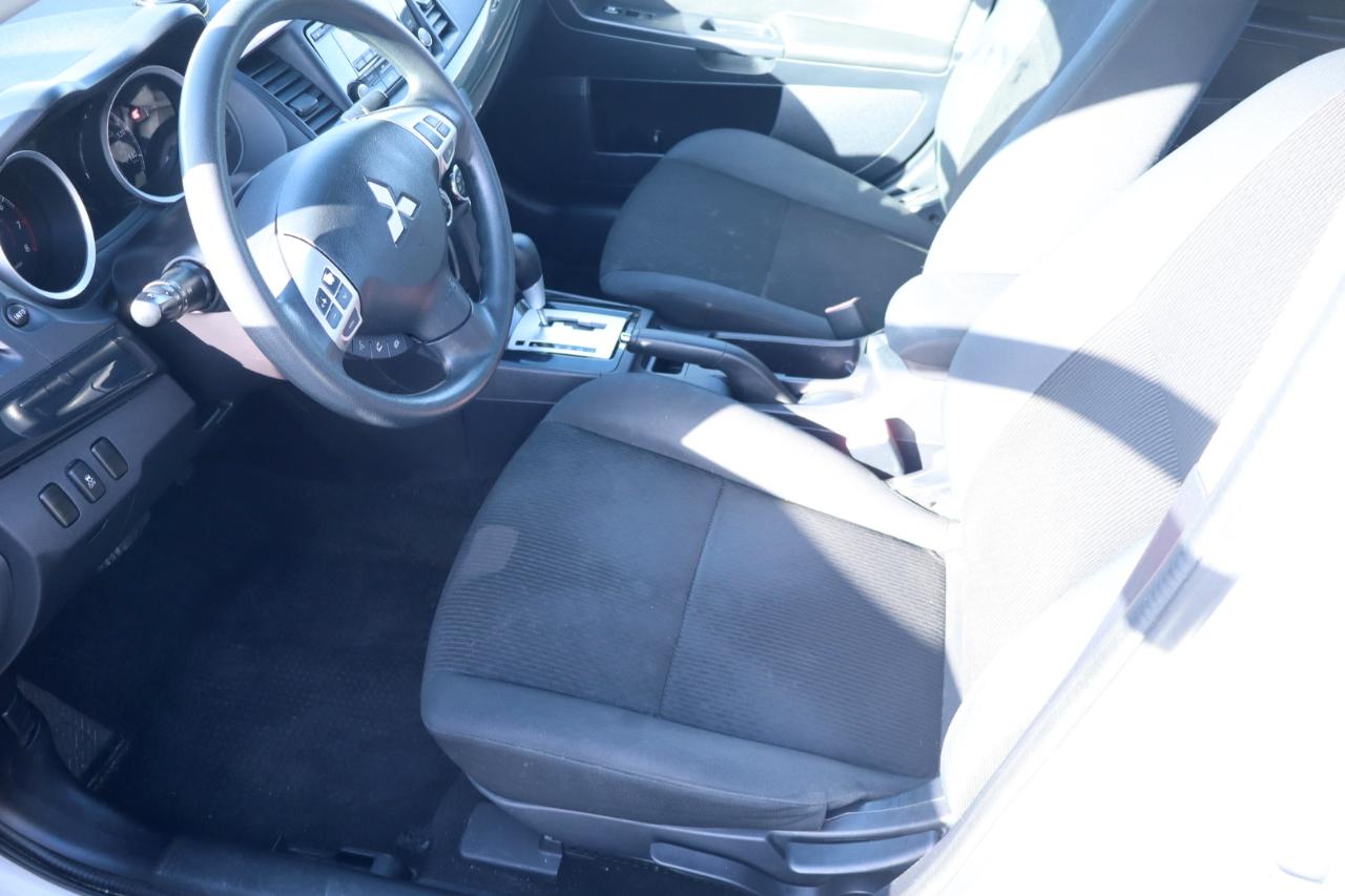 Mitsubishi Lancer 4dr Sdn Man ES FWD 2016