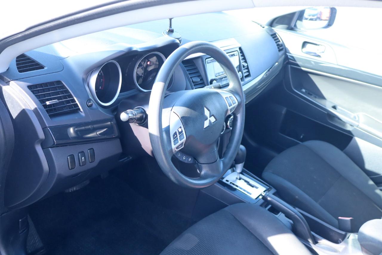 Mitsubishi Lancer 4dr Sdn Man ES FWD 2016