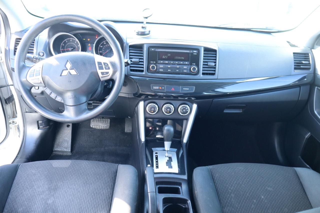 Mitsubishi Lancer 4dr Sdn Man ES FWD 2016