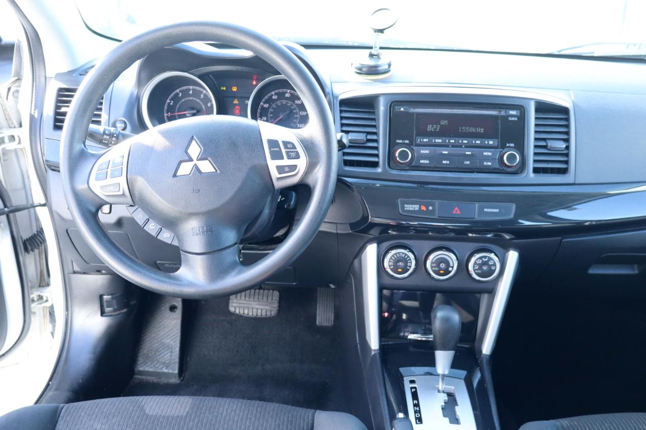 Mitsubishi Lancer 4dr Sdn Man ES FWD 2016