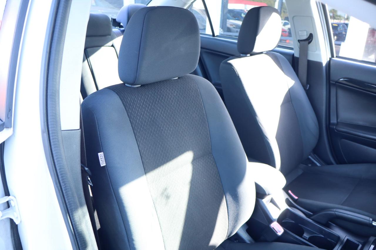Mitsubishi Lancer 4dr Sdn Man ES FWD 2016