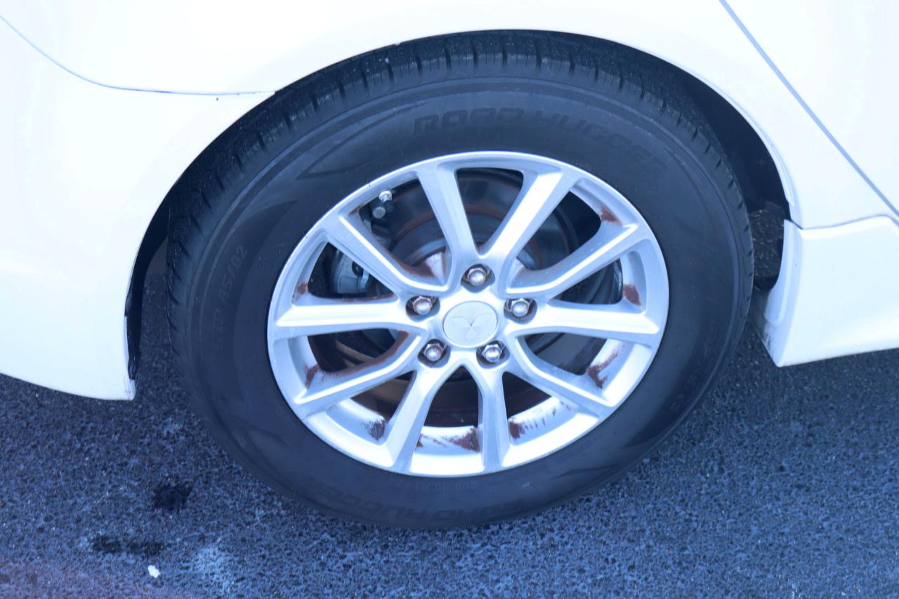Mitsubishi Lancer 4dr Sdn Man ES FWD 2016