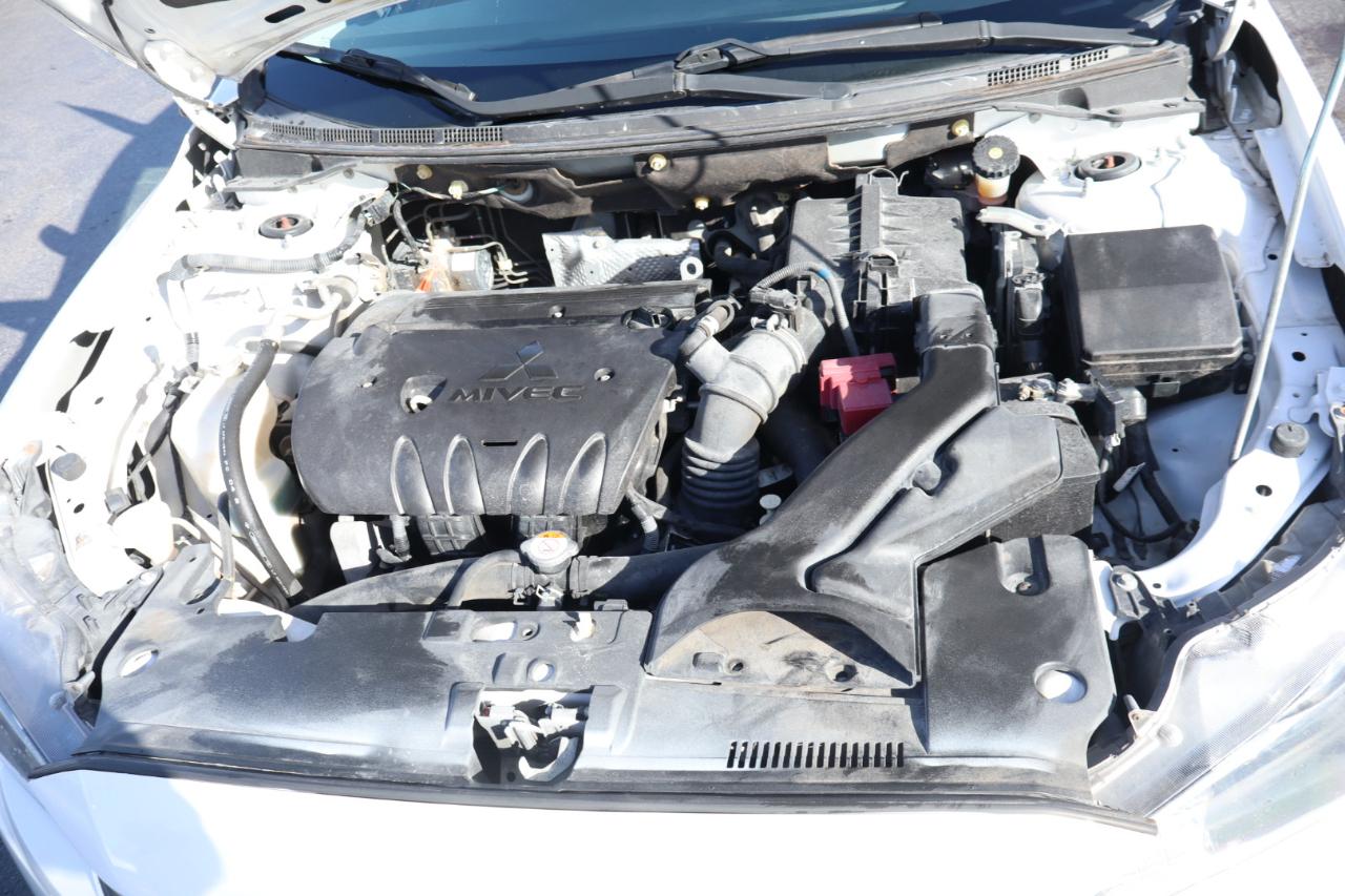Mitsubishi Lancer 4dr Sdn Man ES FWD 2016