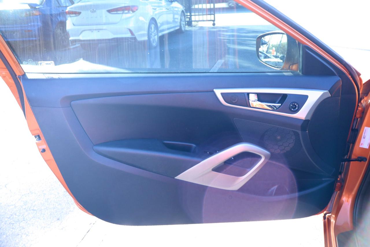 Hyundai Veloster 3dr Cpe Auto 2016